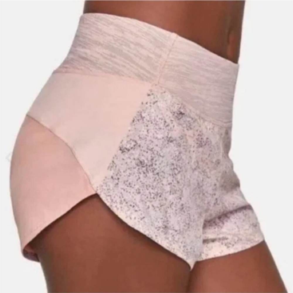 Outdoor Voices Hudson Shorts 2.5" in Speckled Rose, Size XL